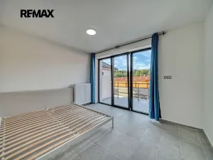 Pronájem bytu 1+kk, Velký Osek, Revoluční, 21 m2