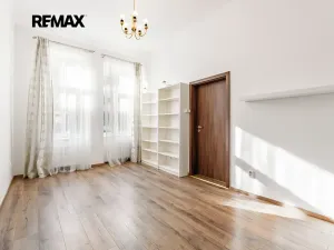 Pronájem bytu 2+1, Praha - Smíchov, Staropramenná, 49 m2
