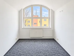 Prodej bytu 1+kk, Hluboká nad Vltavou, Masarykova, 21 m2