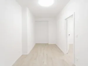 Prodej bytu 2+kk, Praha - Břevnov, Nad Kajetánkou, 47 m2