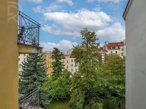 Prodej bytu 2+1, Praha - Vinohrady, Lužická, 75 m2