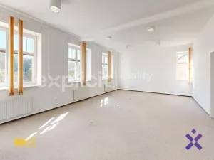 Pronájem kanceláře, Zlín, Vršava I, 460 m2