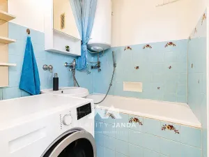 Prodej bytu 2+1, Blansko, Čapkova, 59 m2