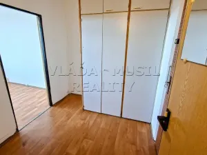 Prodej bytu 1+kk, Praha - Kamýk, Písnická, 32 m2