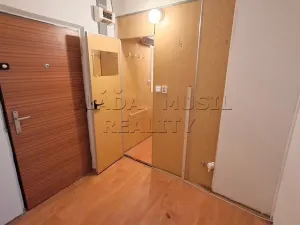 Prodej bytu 1+kk, Praha - Kamýk, Písnická, 32 m2