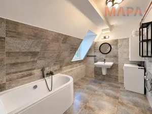Pronájem bytu 3+1, Chomutov, Bělohorská, 100 m2