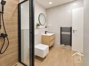 Pronájem bytu 1+kk, Praha - Kbely, Mladoboleslavská, 27 m2