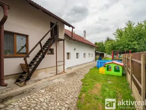 Prodej rodinného domu, Liblice, 257 m2