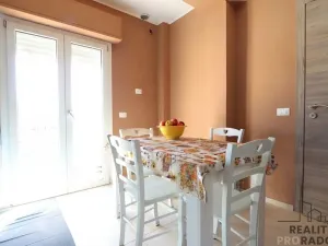 Prodej bytu 3+kk, Villa Rosa, Itálie, 92 m2