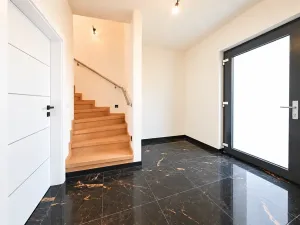 Prodej vícegeneračního domu, Šestajovice, Komenského, 275 m2