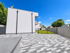 Prodej vícegeneračního domu, Šestajovice, Komenského, 275 m2