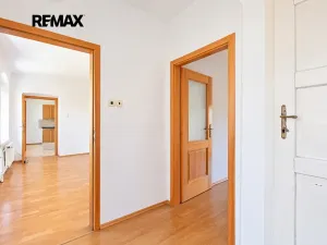 Prodej rodinného domu, Kájov, U Kostela, 200 m2