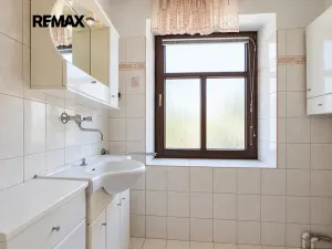 Prodej rodinného domu, Kájov, U Kostela, 200 m2
