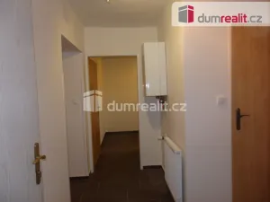 Pronájem bytu 2+1, Chocerady - Komorní Hrádek, 60 m2