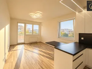 Pronájem bytu 3+kk, Praha, Sicherova, 71 m2