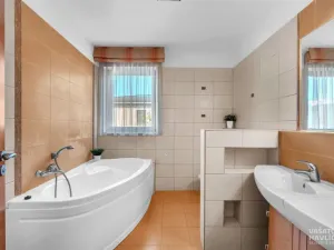 Prodej rodinného domu, Hradec Králové, Na Jezírkách, 146 m2