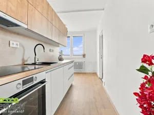 Pronájem bytu 2+1, Uherský Brod, Šaripova, 55 m2