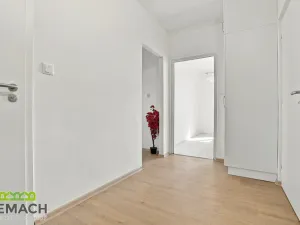 Pronájem bytu 2+1, Uherský Brod, Šaripova, 55 m2