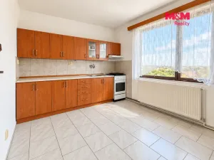 Pronájem bytu 2+1, Makotřasy, 67 m2