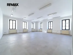 Prodej obchodního prostoru, Králíky, 5. května, 519 m2