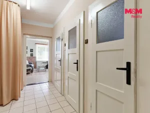 Prodej rodinného domu, Nový Bor - Janov, 180 m2