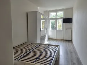 Pronájem bytu 2+1, Praha, Jaurisova, 59 m2