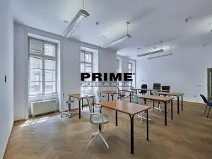Pronájem kanceláře, Praha - Nové Město, Soukenická, 212 m2