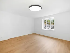 Prodej kanceláře, Praha - Záběhlice, U zákrutu, 33 m2