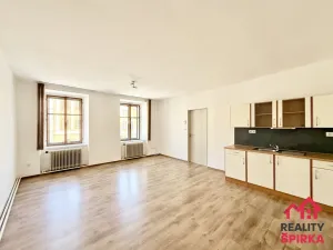 Pronájem bytu 2+kk, Svitavy - Město, náměstí Míru, 59 m2