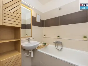 Prodej bytu 1+1, Plzeň, Macháčkova, 40 m2