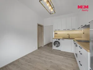 Pronájem bytu 1+1, Trutnov - Poříčí, Voletinská, 48 m2