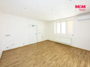 Pronájem obchodního prostoru, Čáslav - Čáslav-Staré Město, Klimenta Čermáka, 43 m2