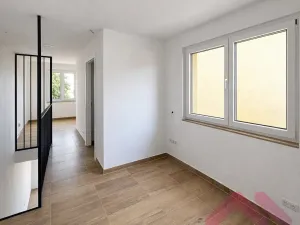 Pronájem bytu 2+kk, Praha - Vokovice, Oválová, 47 m2