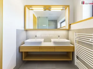 Prodej rodinného domu, Praha - Libuš, V Hrobech, 280 m2