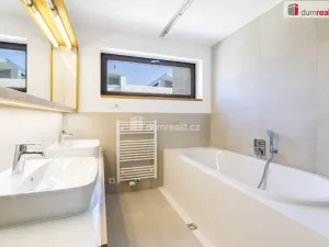 Prodej rodinného domu, Praha - Libuš, V Hrobech, 280 m2