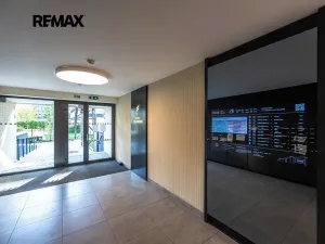 Pronájem bytu 2+kk, Praha - Holešovice, Jankovcova, 60 m2