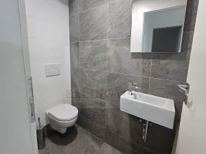 Prodej kanceláře, Praha - Kobylisy, Javorová, 49 m2