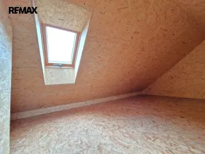 Prodej bytu 2+1, Lochovice, 96 m2