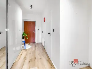 Prodej bytu 2+kk, Praha - Zličín, Tvrdonická, 72 m2