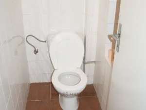 Pronájem skladu, Praha - Karlín, Pobřežní, 91 m2