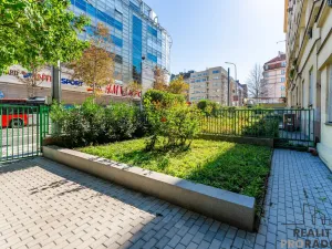 Prodej bytu 2+kk, Praha, Jičínská, 40 m2