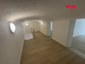 Pronájem bytu 2+kk, Králův Dvůr - Karlova Huť, Tovární, 44 m2