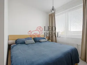 Prodej bytu 2+kk, Praha - Uhříněves, U uhříněveské obory, 44 m2