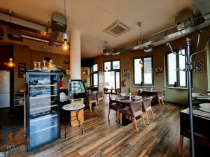 Pronájem restaurace, Praha - Kobylisy, Čumpelíkova, 82 m2