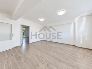 Prodej bytu 2+1, Praha - Modřany, U zastávky, 54 m2