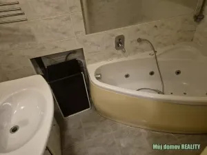 Prodej bytu 2+kk, Praha - Vršovice, Kubánské náměstí, 75 m2