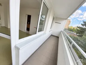 Prodej bytu 3+1, Praha - Řepy, Zrzavého, 83 m2