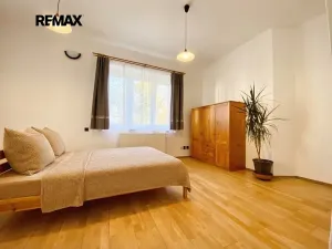 Pronájem bytu 1+1, Černošice, Jansova, 37 m2