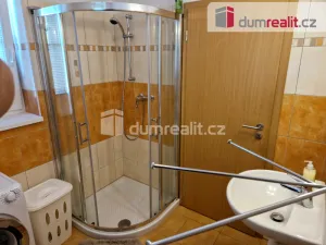 Prodej rodinného domu, Zlatá Koruna - Plešovice, 334 m2