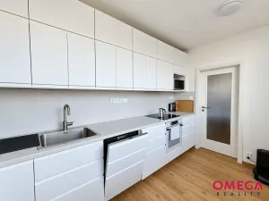 Pronájem bytu 3+1, Praha - Hlubočepy, Lohniského, 63 m2